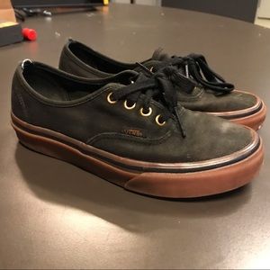 gummy sole black and tan vans authentic